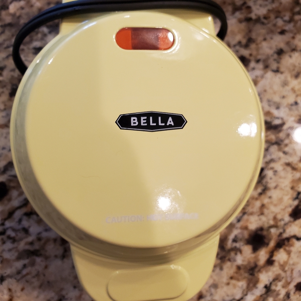 Bella Mini :) waffle maker